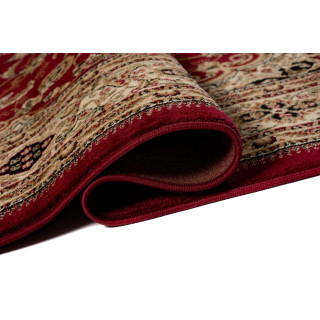 Rdeča preproga z vzorcem