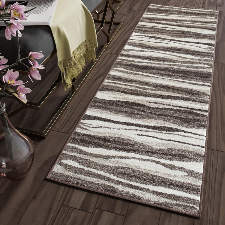 Svetlo rjava moderna vzorčasta preproga