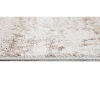 Bež preproga z vzorcem