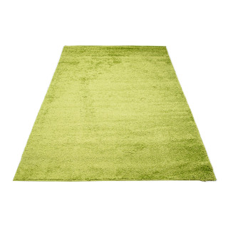 Zelena preproga z debelim vlaknom