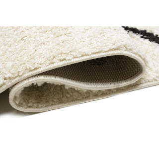 Kosmata kremna preproga s cikcakastim vzorcem