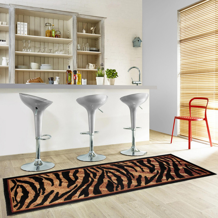 Črno-rjava preproga z živalskim motivom