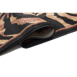 Črno-rjava preproga z živalskim motivom