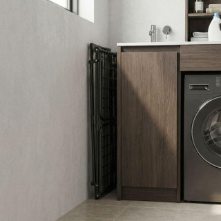 Razširljiv črni stojalo za sušenje perila