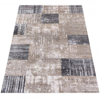 Svetlo rjava preproga s pravokotnim vzorcem