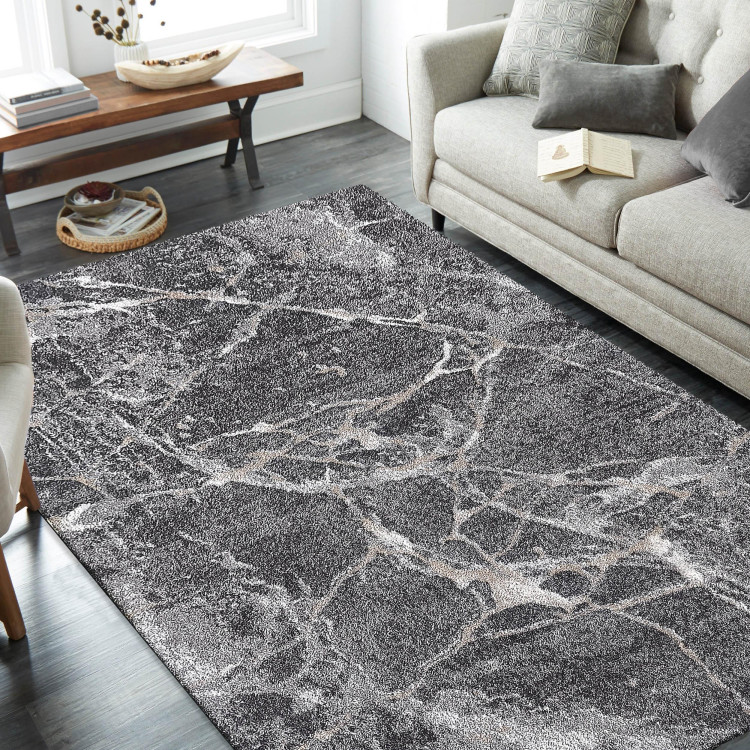 Siva preproga z naravnim vzorcem