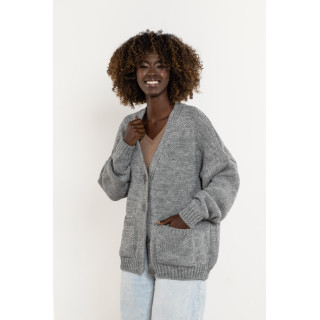 Ženski sivi volneni kardigan