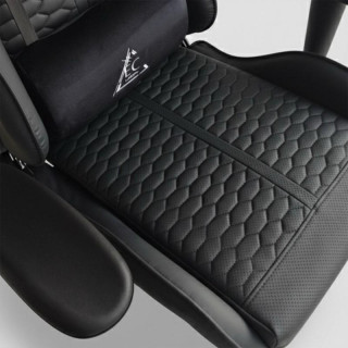 Črn usnjen igralni stol z naslonom za noge