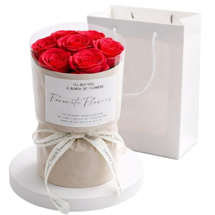 Škatla dišečih rdečih milnih cvetov