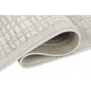 Moderna kremna preproga z vzorcem