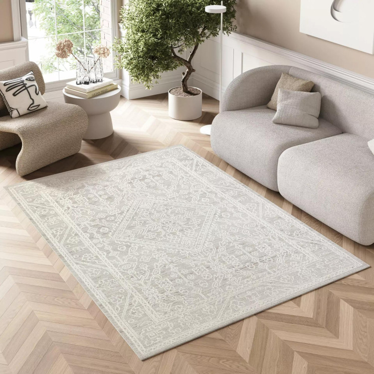 Kremna moderna vzorčasta preproga