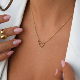 Pozlačena ženska ogrlica z obeskom