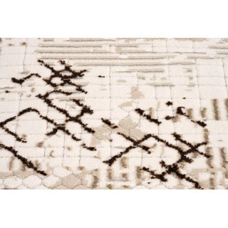 Rjava vzorčasta preproga s 3D učinkom