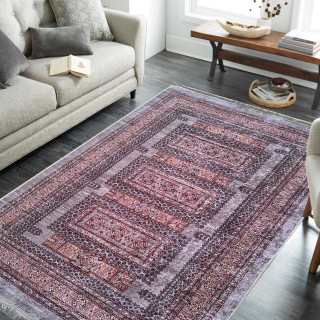 Moderna pisana preproga z vzorcem