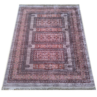 Moderna pisana preproga z vzorcem