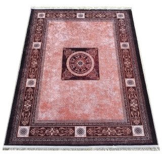 Moderna vzorčasta preproga