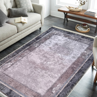 Preproga s klasičnim vzorcem