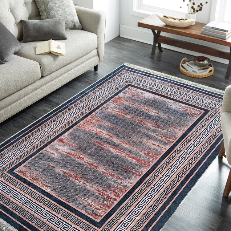 Vzorčasta moderna preproga