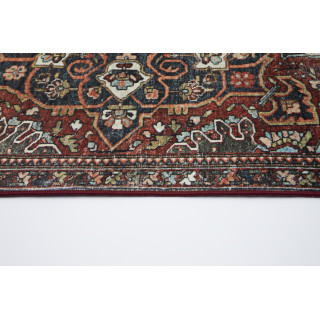 Barvita vzorčasta preproga