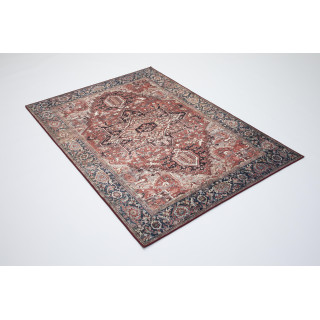 Barvita vzorčasta preproga