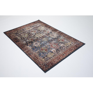 Barvita vzorčasta preproga