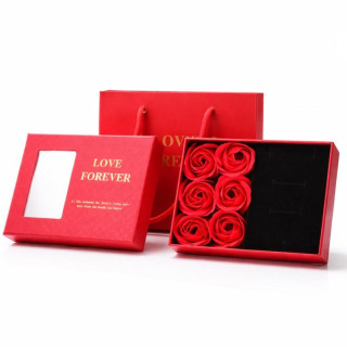 Škatla 6 dišečih rdečih milnih vrtnic