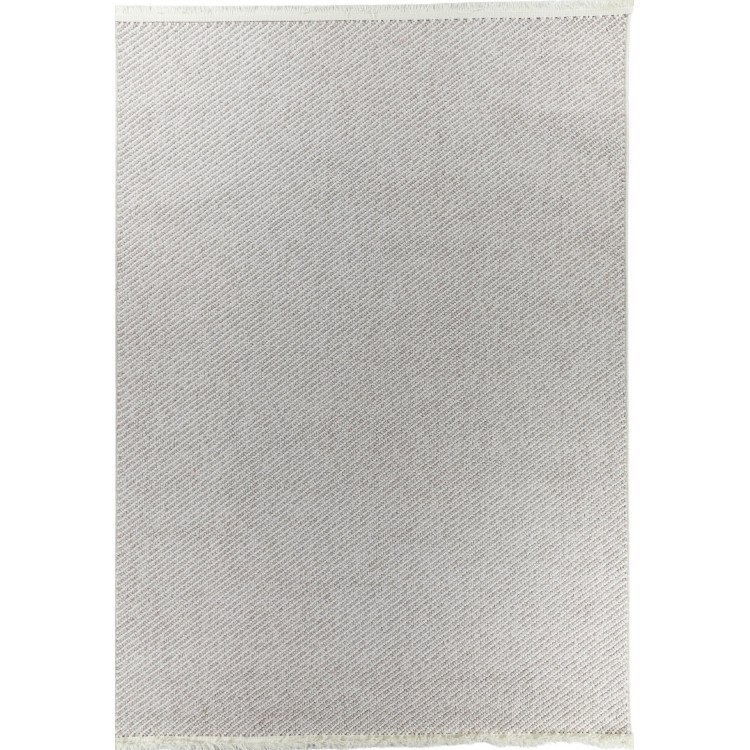 Bela preproga z resicami