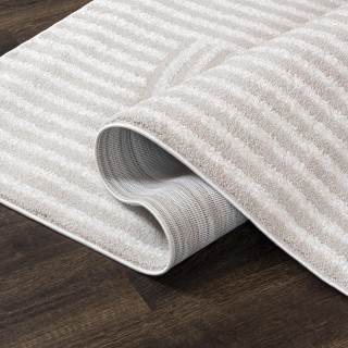 Preproga z vzorcem v kremni barvi