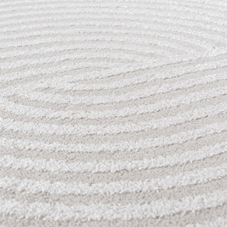 Preproga z vzorcem v kremni barvi