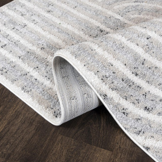 Preproga s kremnim vzorcem