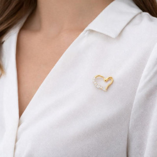 Elegantna zlata broška v obliki srca s cirkoni