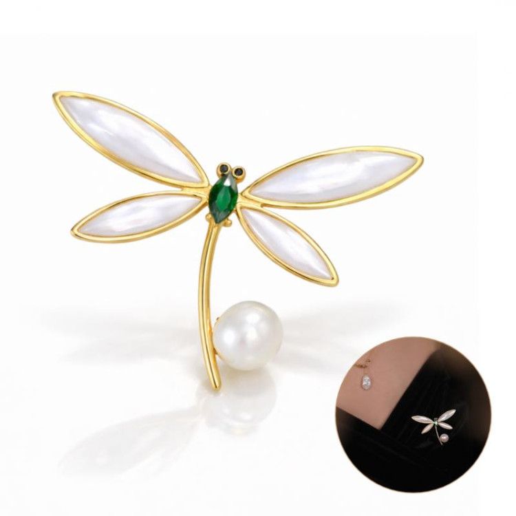 Broška z biserom in kačjim pastirjem