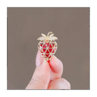 Dekorativna broška v obliki jagode