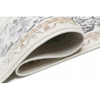 Moderna kremna preproga s cvetjem