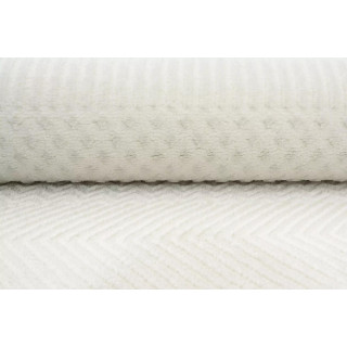 Bela moderna preproga z nežnim vzorcem