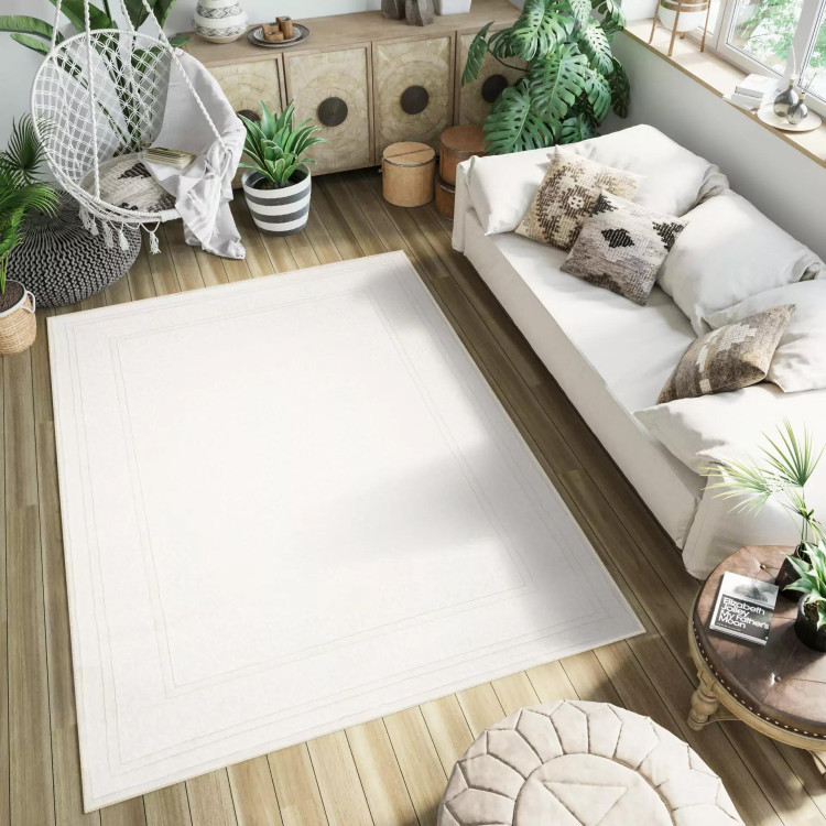 Bela moderna preproga z nežnim vzorcem