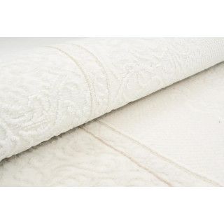 Bela moderna preproga z nežnim vzorcem