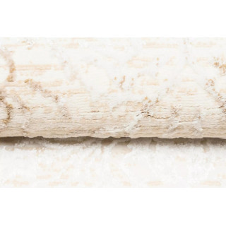 Moderna kremna preproga z vzorcem