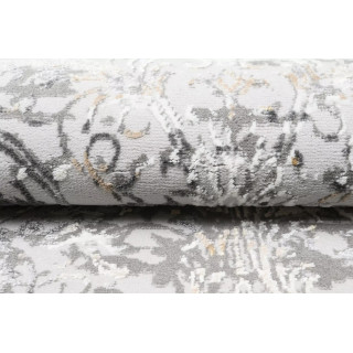 Vzorčasta preproga v sivi barvi