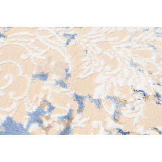 Vzorčasta kremna preproga