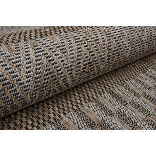 Rjava žametna preproga z vzorcem