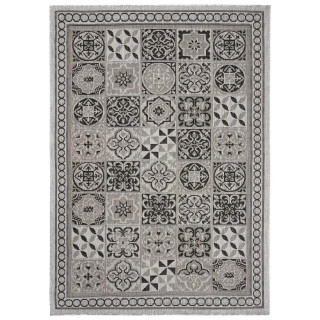 Siva žametna preproga z vzorcem