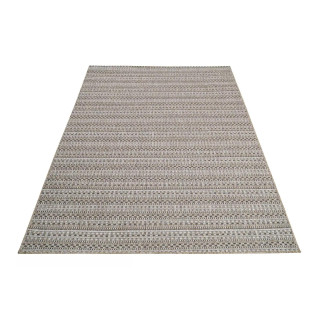 Rjava žametna preproga z vzorcem