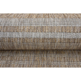 Rjava žametna preproga z vzorcem