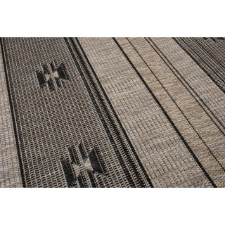 Rjava žametna preproga z vzorcem