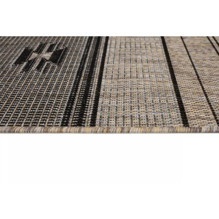 Rjava žametna preproga z vzorcem