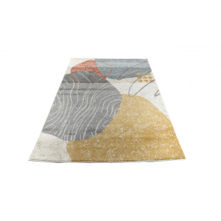 Barvita preproga z abstraktnimi vzorci