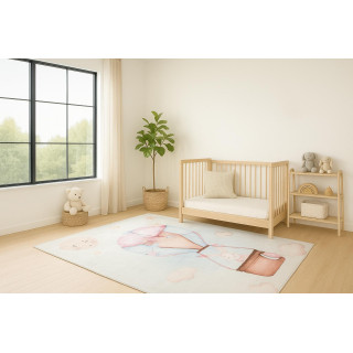 Otroška preproga z zajčkom v letečem balonu