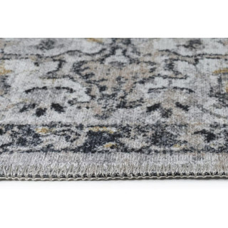 Starinska preproga z vzorcem