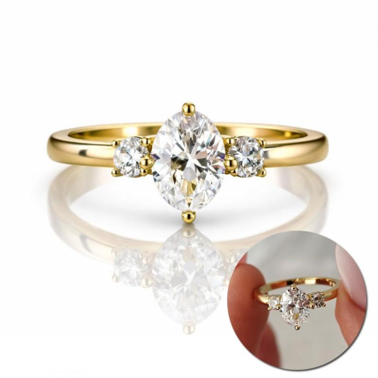 Eleganten prstan z velikim cirkonom